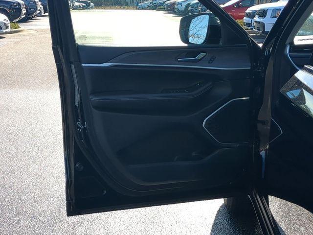 used 2021 Jeep Grand Cherokee L car, priced at $25,890