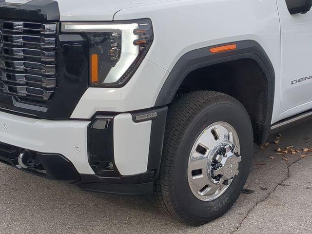 new 2026 GMC Sierra 3500 car, priced at $99,324