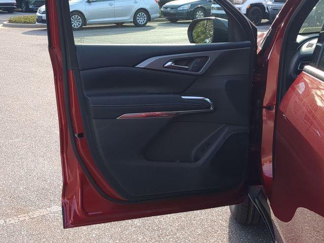 new 2026 Chevrolet Traverse car, priced at $44,274