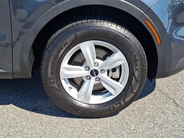 used 2022 Kia Sorento car, priced at $26,887