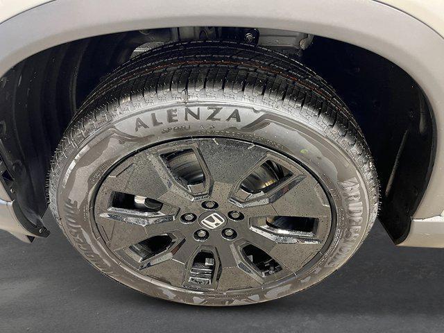 new 2026 Honda Pilot car, priced at $56,490