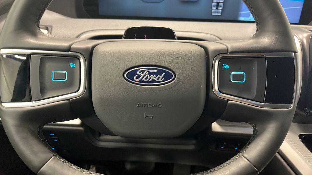used 2025 Ford Expedition car, priced at $56,488