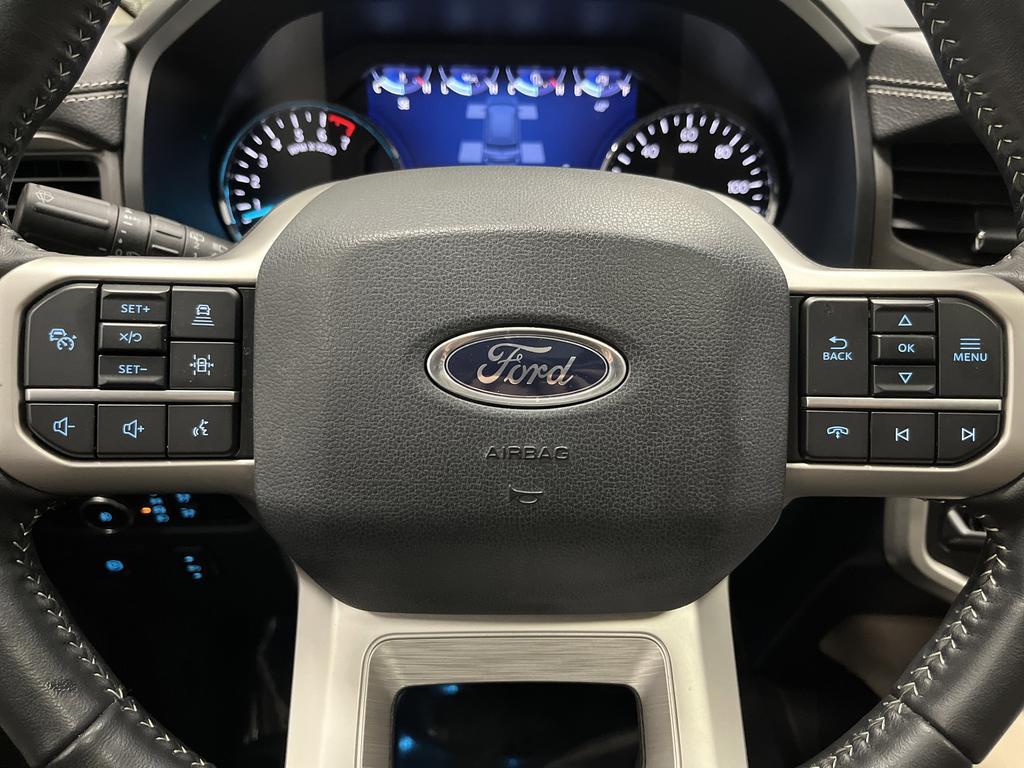 used 2024 Ford Expedition car, priced at $48,997