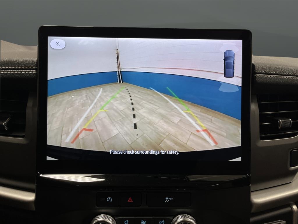 used 2024 Ford Expedition car, priced at $48,997