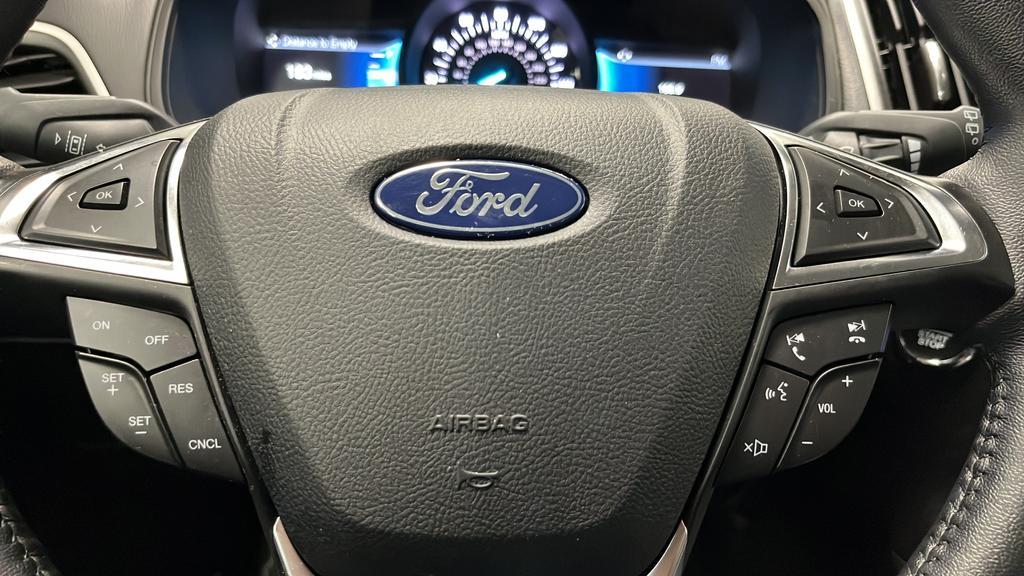 used 2024 Ford Edge car, priced at $29,392