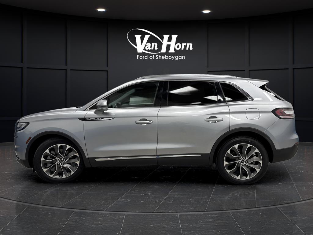 used 2022 Lincoln Nautilus car, priced at $30,233