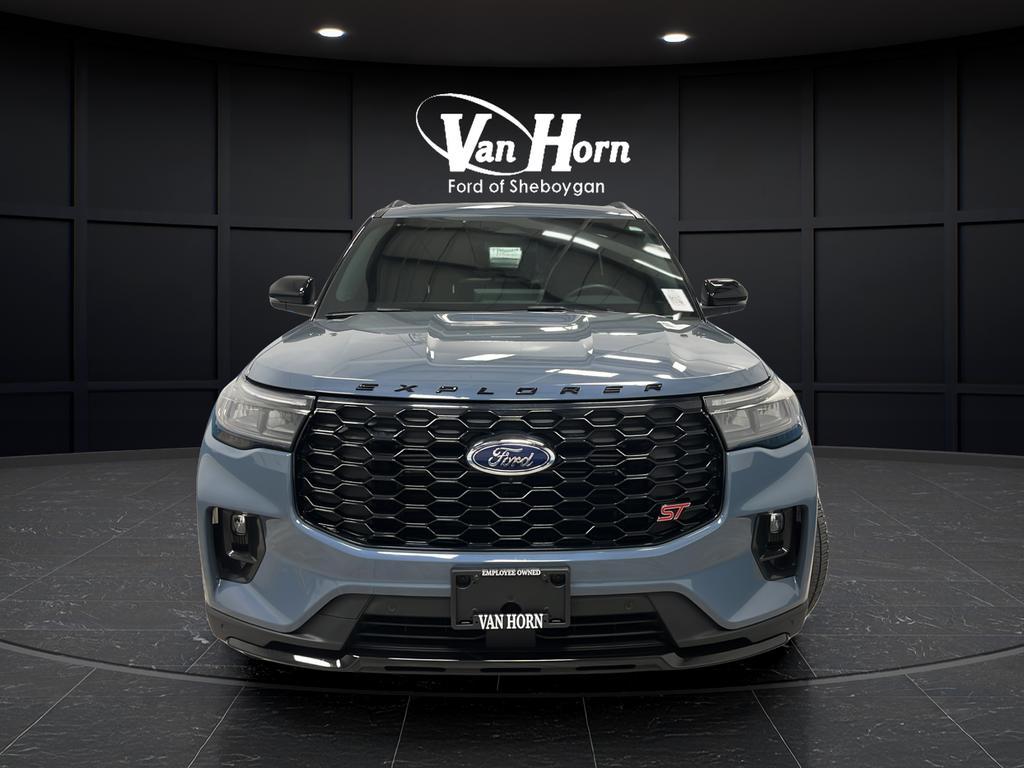 used 2025 Ford Explorer car, priced at $47,998