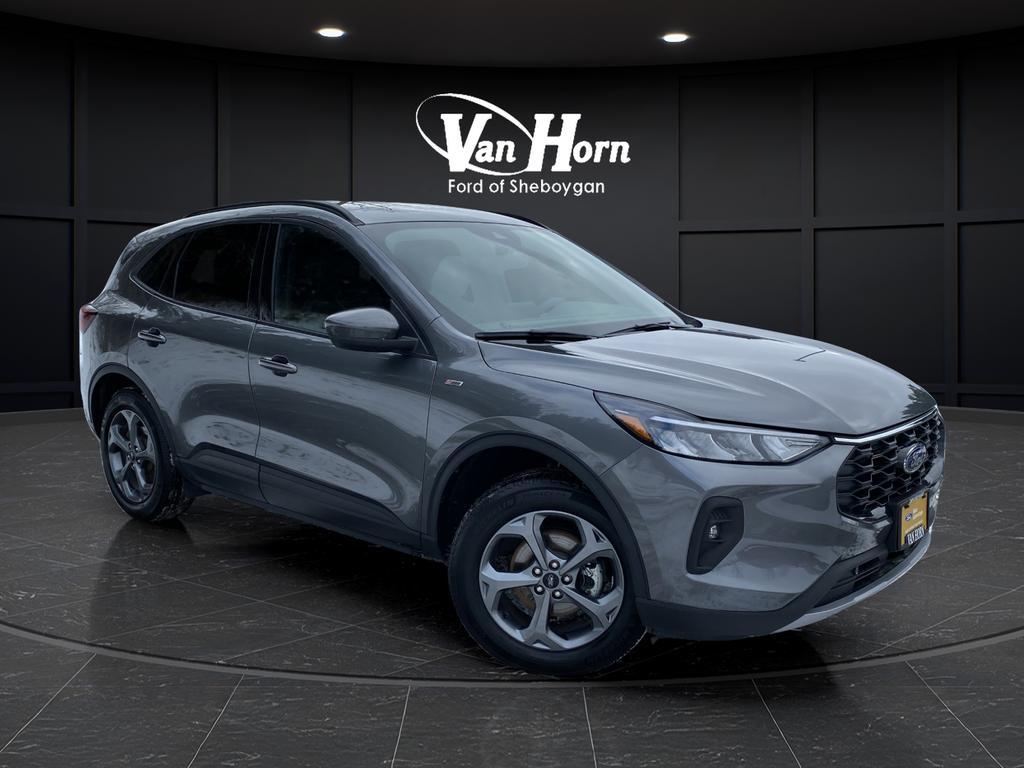 used 2025 Ford Escape car, priced at $25,578