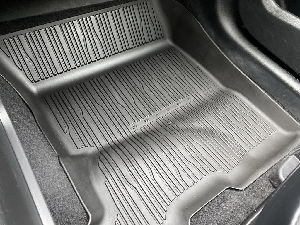 used 2025 Ford Escape car, priced at $25,578