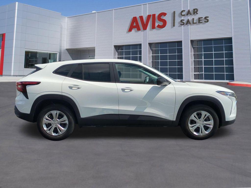 used 2025 Chevrolet Trax car, priced at $18,559