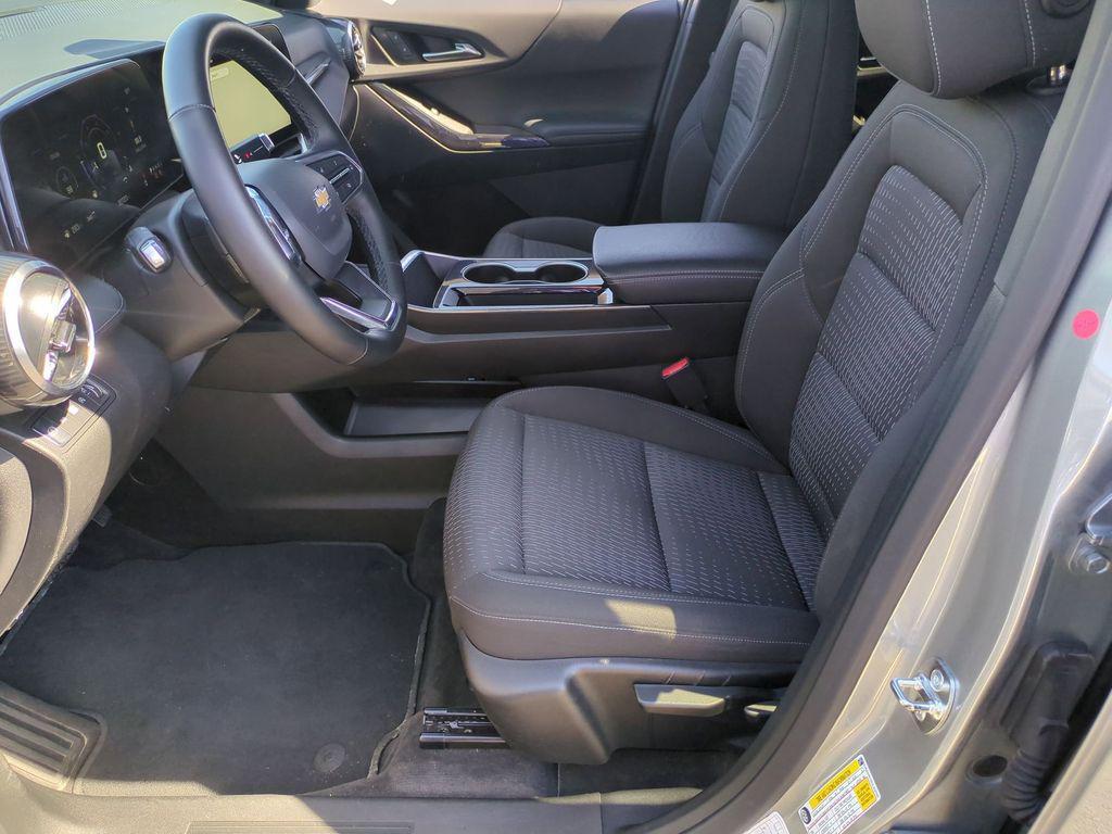 used 2025 Chevrolet Equinox car, priced at $24,599