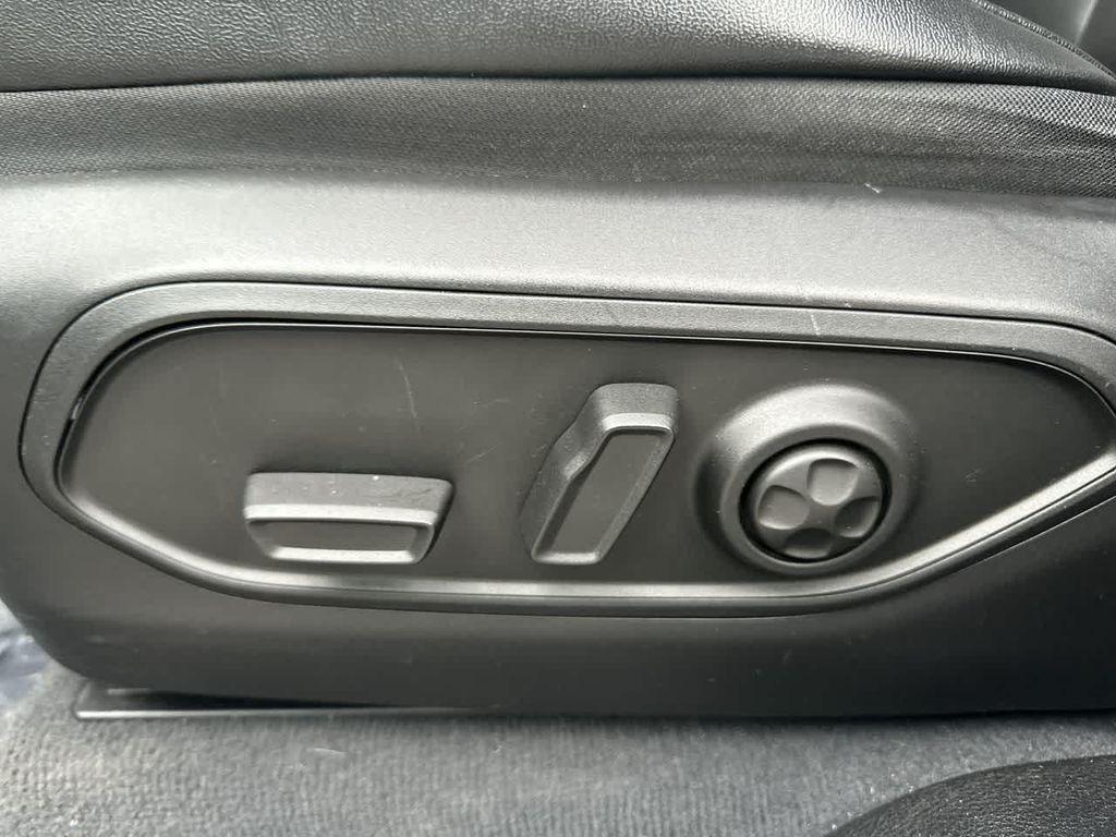 used 2023 Jeep Grand Cherokee car, priced at $27,799