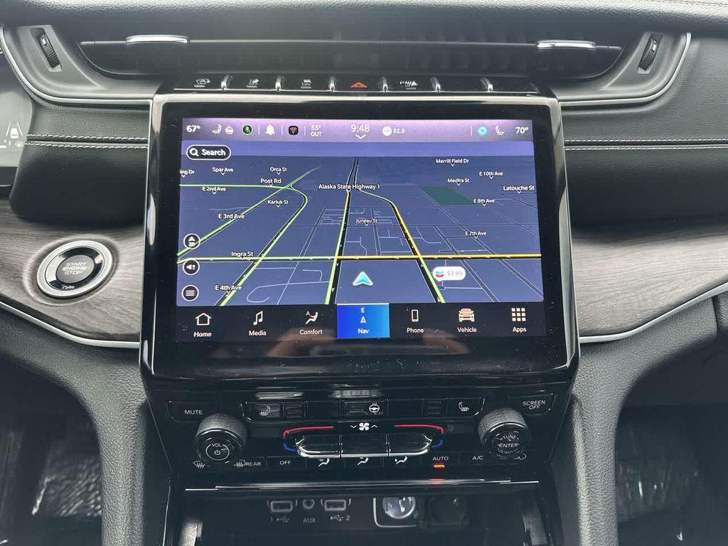 used 2023 Jeep Grand Cherokee car, priced at $27,799