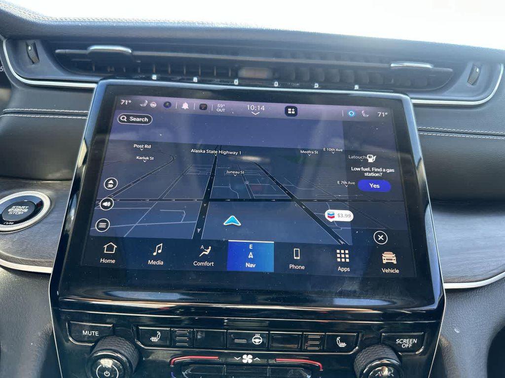 used 2023 Jeep Grand Cherokee car, priced at $30,999