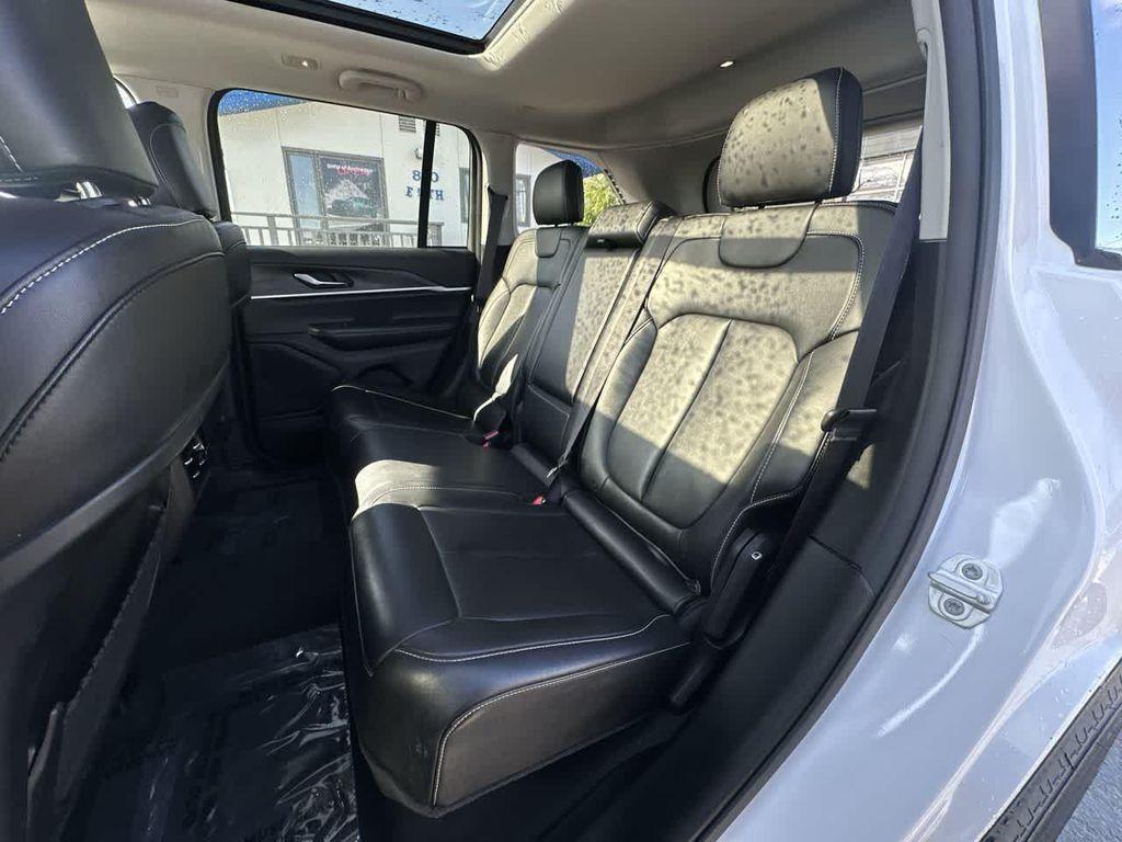 used 2023 Jeep Grand Cherokee car, priced at $30,999