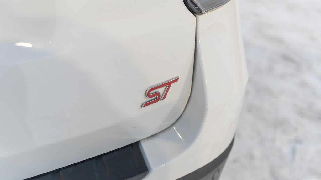 used 2025 Ford Explorer car, priced at $49,999