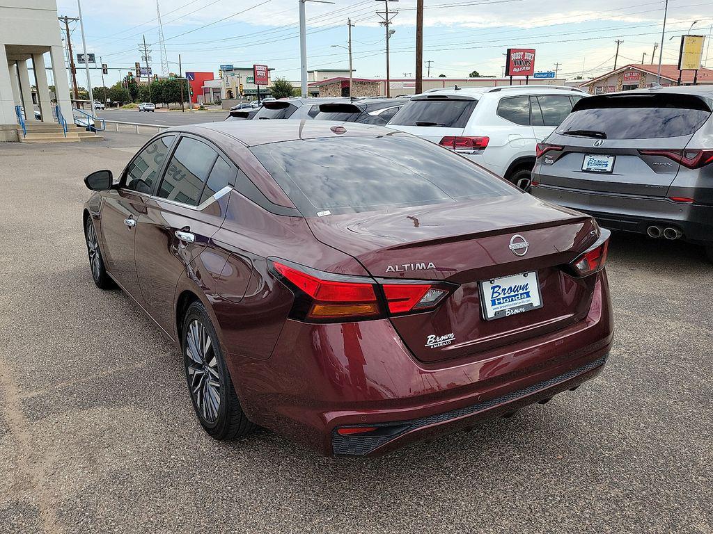 used 2024 Nissan Altima car, priced at $20,527