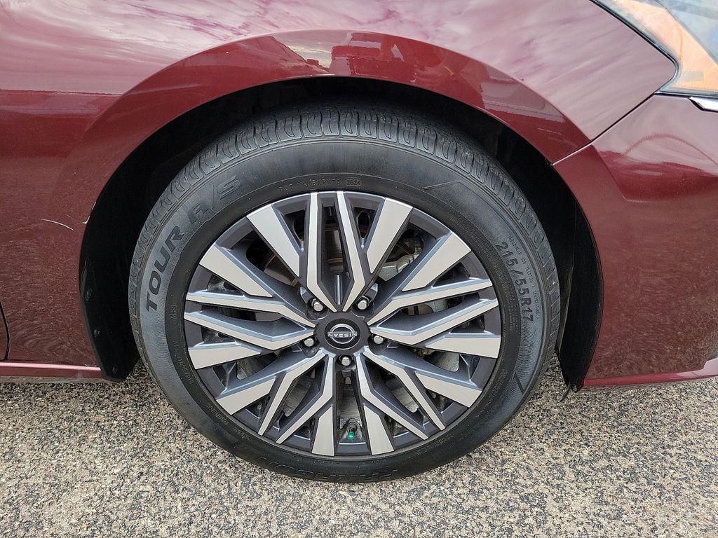used 2024 Nissan Altima car, priced at $20,527