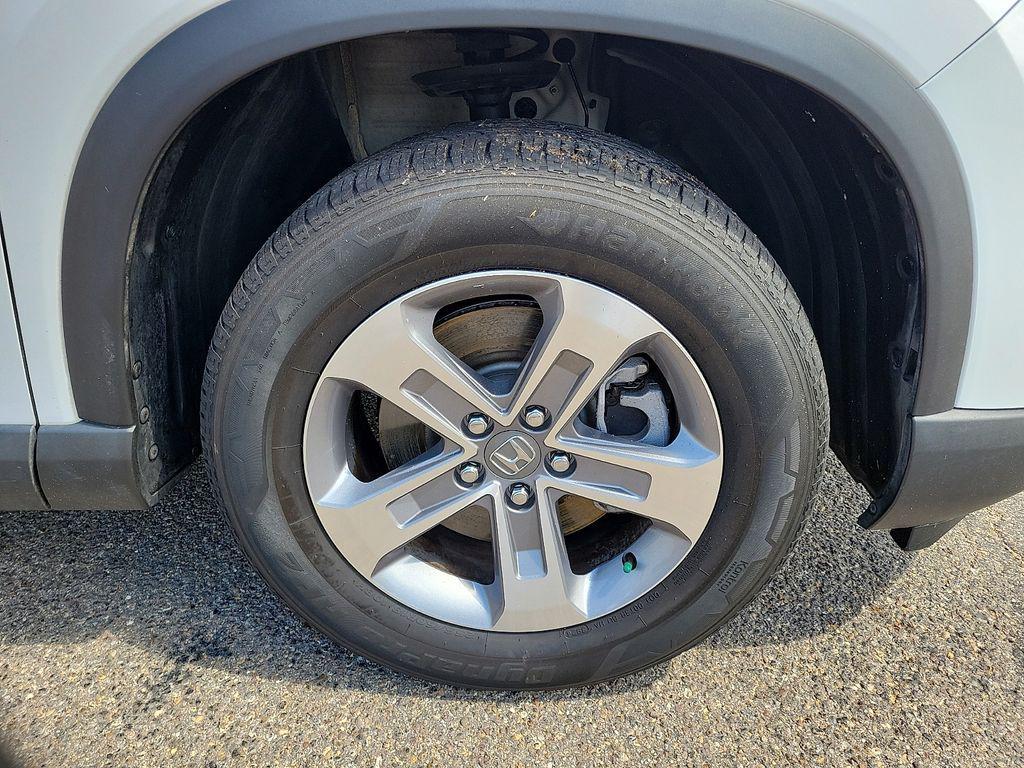 used 2025 Honda Pilot car, priced at $37,435