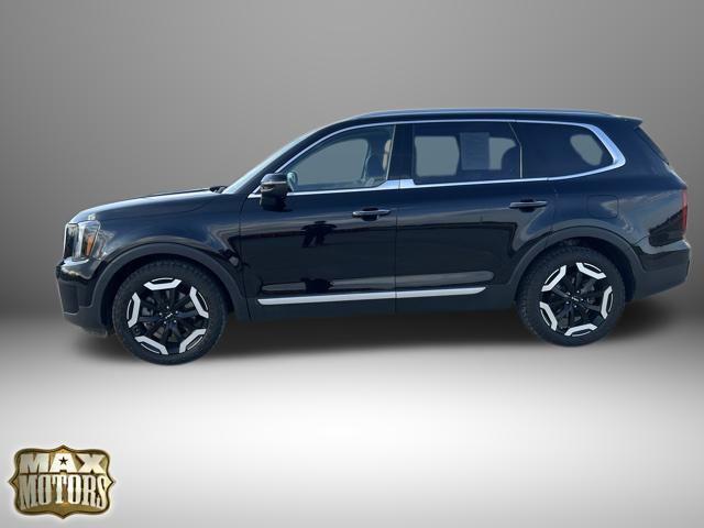 used 2024 Kia Telluride car, priced at $29,900