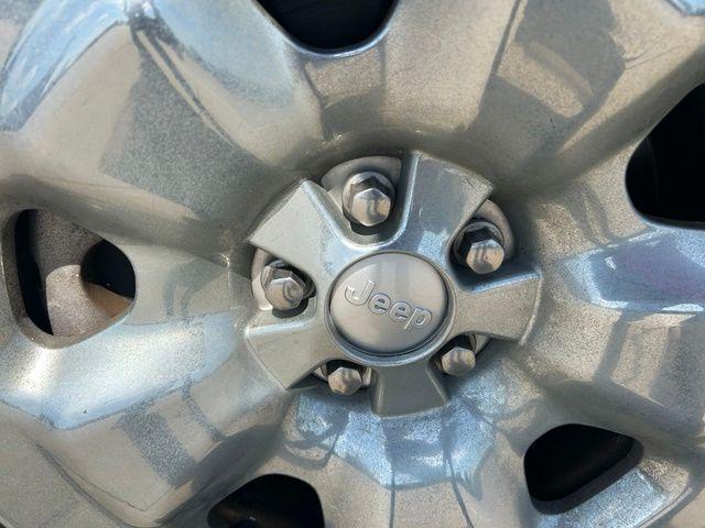 used 2014 Jeep Cherokee car, priced at $9,557