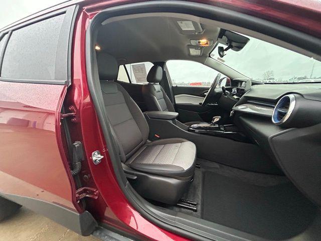 used 2025 Chevrolet Trax car, priced at $23,552
