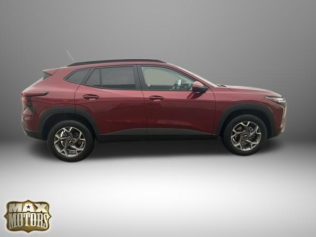 used 2025 Chevrolet Trax car, priced at $23,552