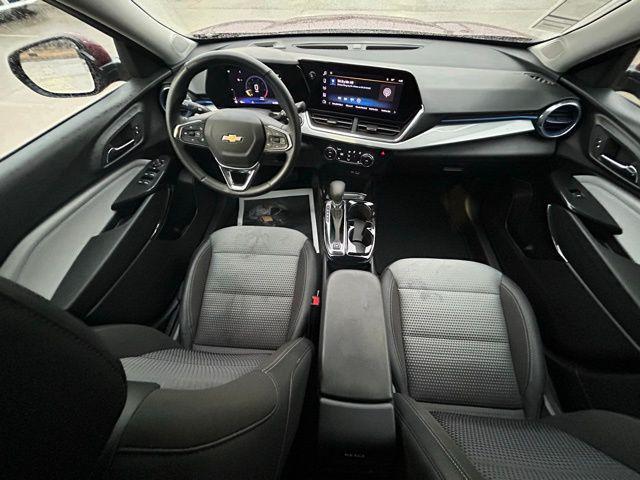 used 2025 Chevrolet Trax car, priced at $23,552