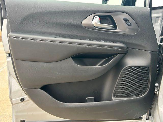 new 2026 Chrysler Pacifica car, priced at $47,648