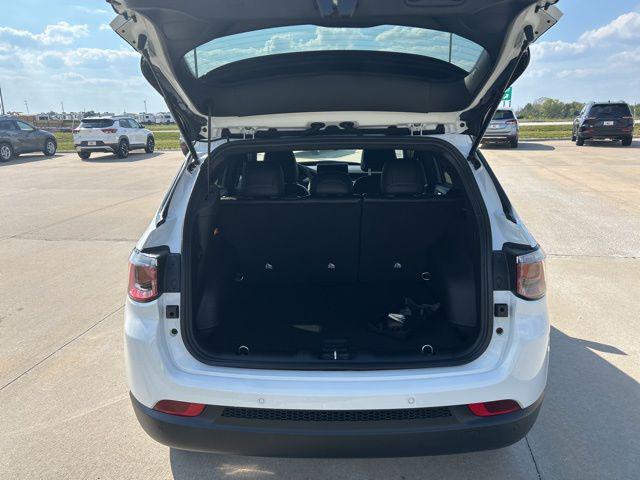 new 2026 Jeep Compass car, priced at $31,186