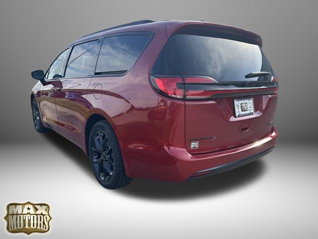 new 2027 Chrysler Pacifica car, priced at $52,900