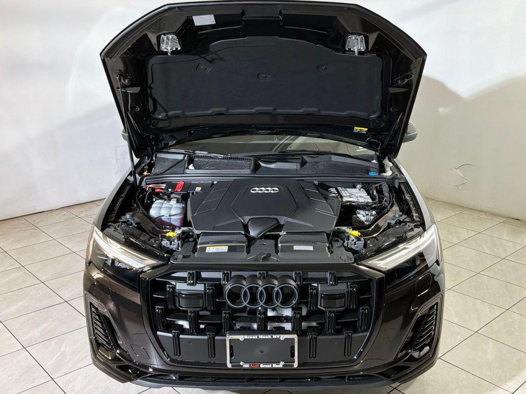 new 2026 Audi Q7 car, priced at $76,750