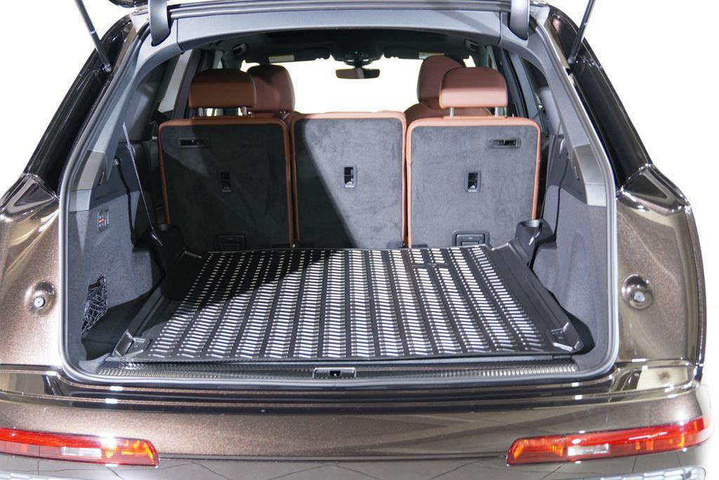 new 2026 Audi Q7 car, priced at $67,750