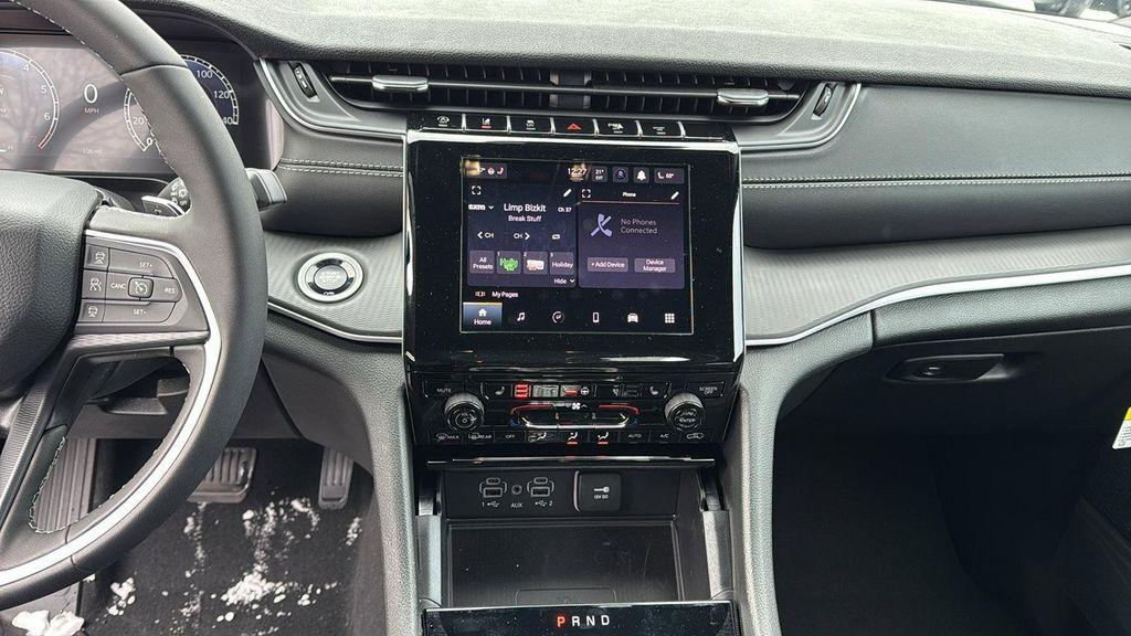 new 2025 Jeep Grand Cherokee L car, priced at $47,698