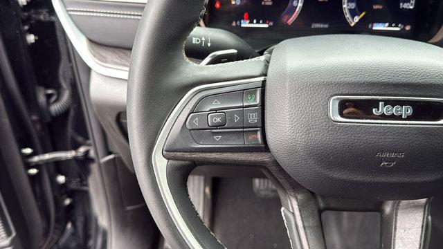 used 2025 Jeep Grand Cherokee car, priced at $40,990