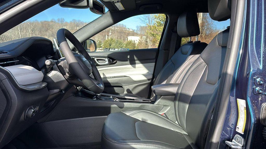new 2026 Jeep Compass car, priced at $34,598