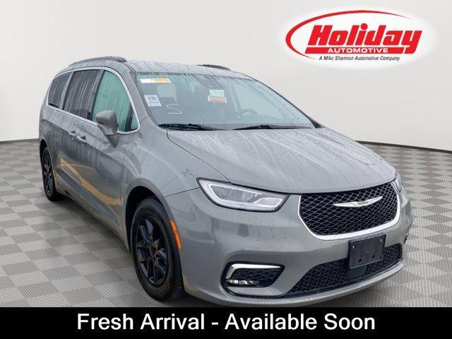 used 2022 Chrysler Pacifica car, priced at $19,995