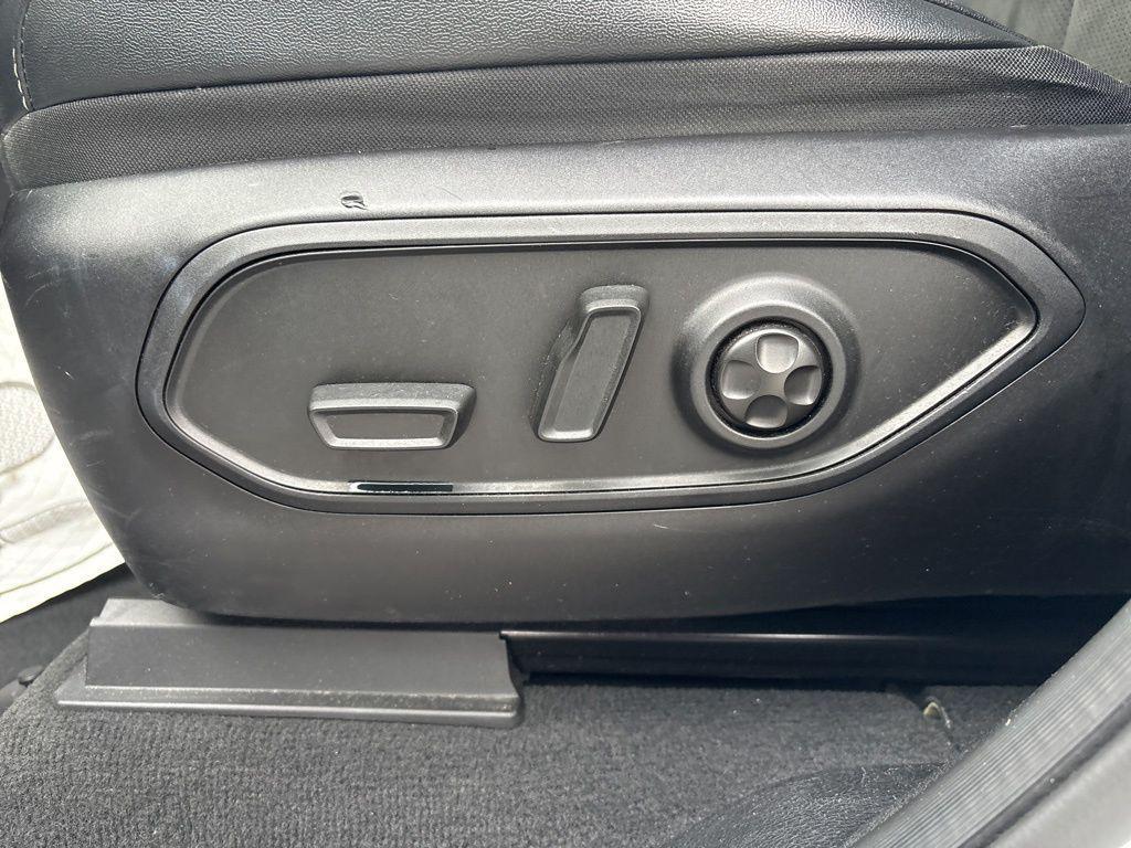 used 2023 Jeep Grand Cherokee L car, priced at $28,500