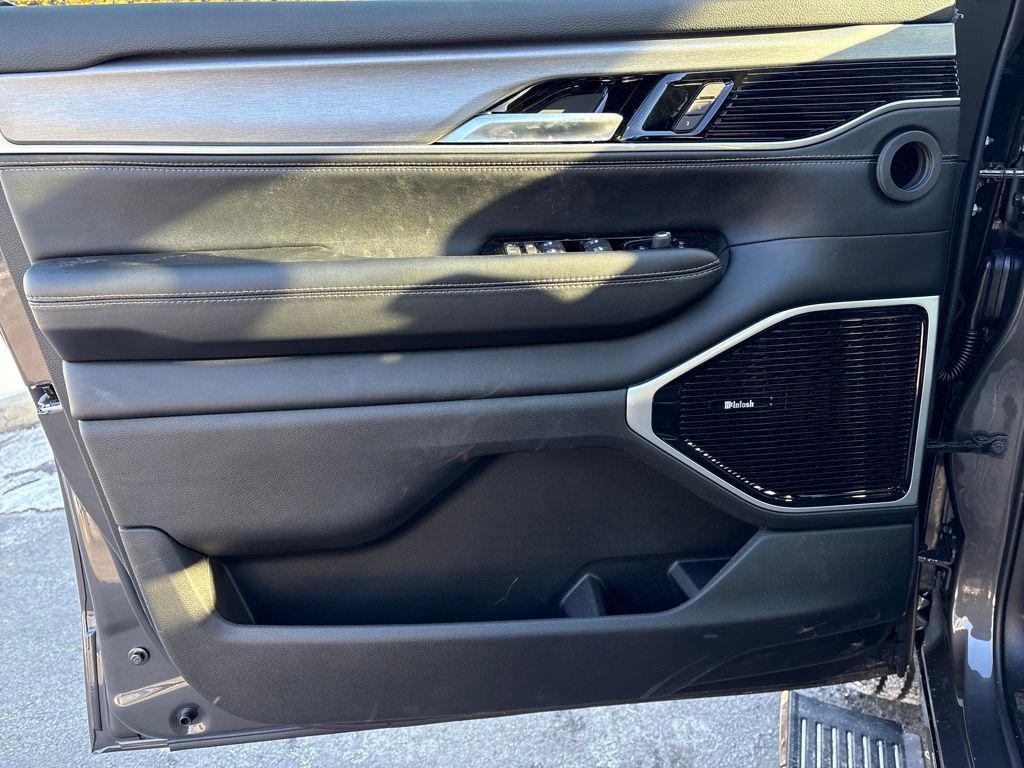 new 2026 Jeep Grand Wagoneer car, priced at $77,675