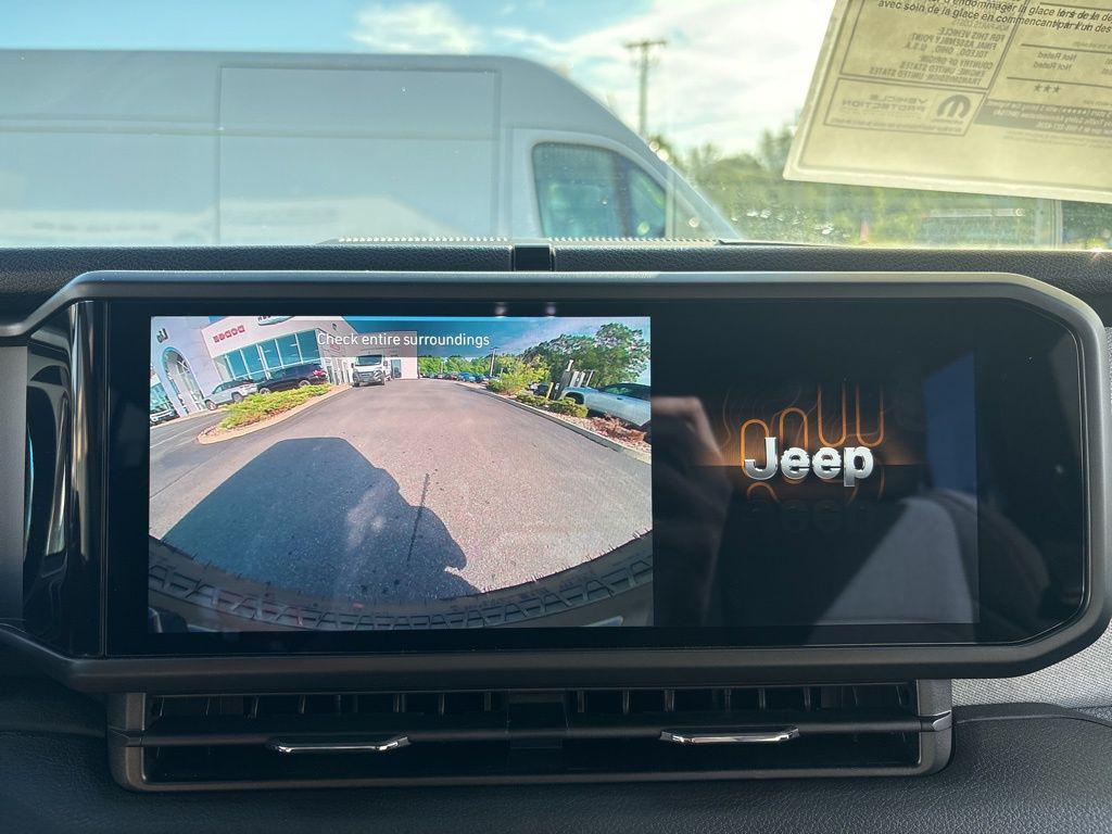 new 2025 Jeep Wrangler car, priced at $48,180