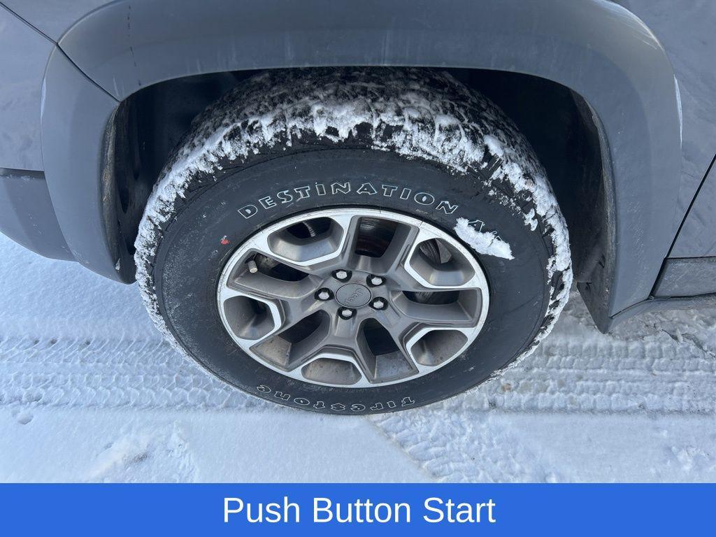 used 2022 Jeep Cherokee car, priced at $22,500