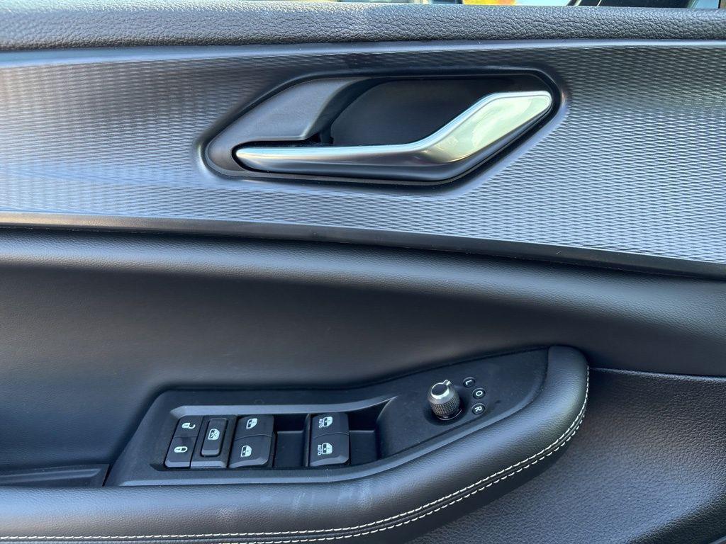 new 2025 Jeep Grand Cherokee L car, priced at $44,768