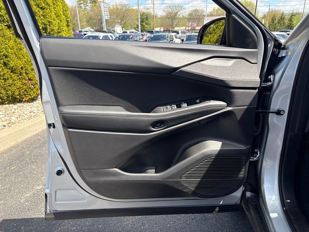 new 2026 Jeep Cherokee car, priced at $37,090