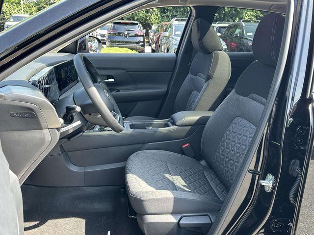 new 2026 Nissan Kicks car, priced at $25,751