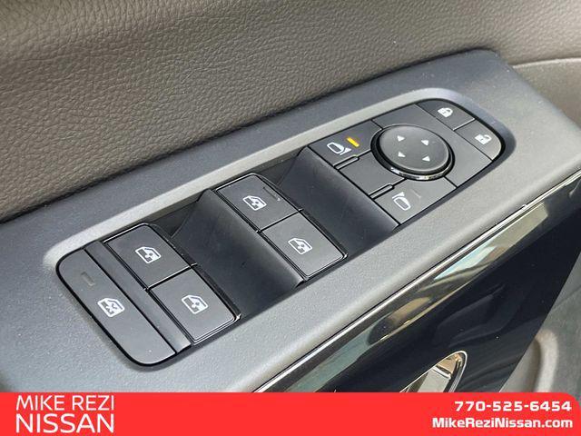 new 2025 Nissan Pathfinder car, priced at $33,927