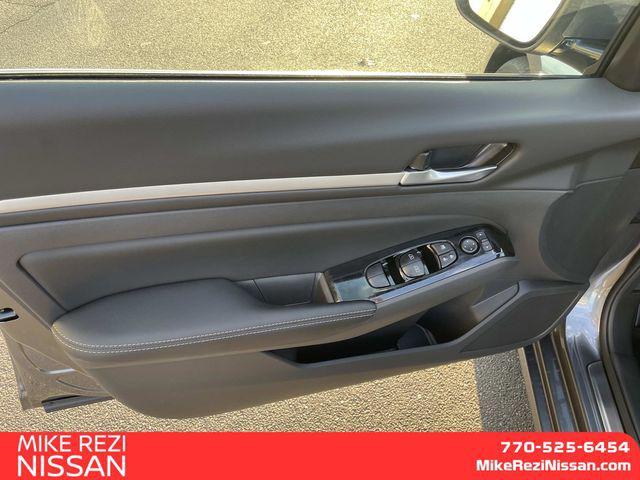 new 2025 Nissan Altima car, priced at $30,652