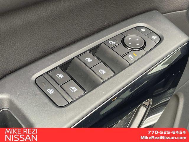 new 2025 Nissan Pathfinder car, priced at $31,822