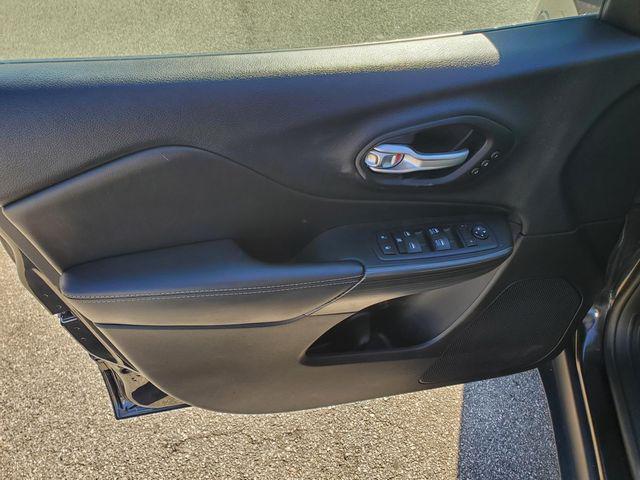 used 2015 Jeep Cherokee car, priced at $11,188