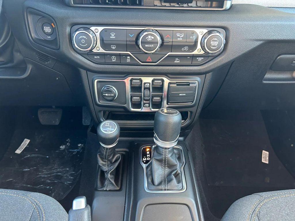 new 2026 Jeep Gladiator car, priced at $44,395