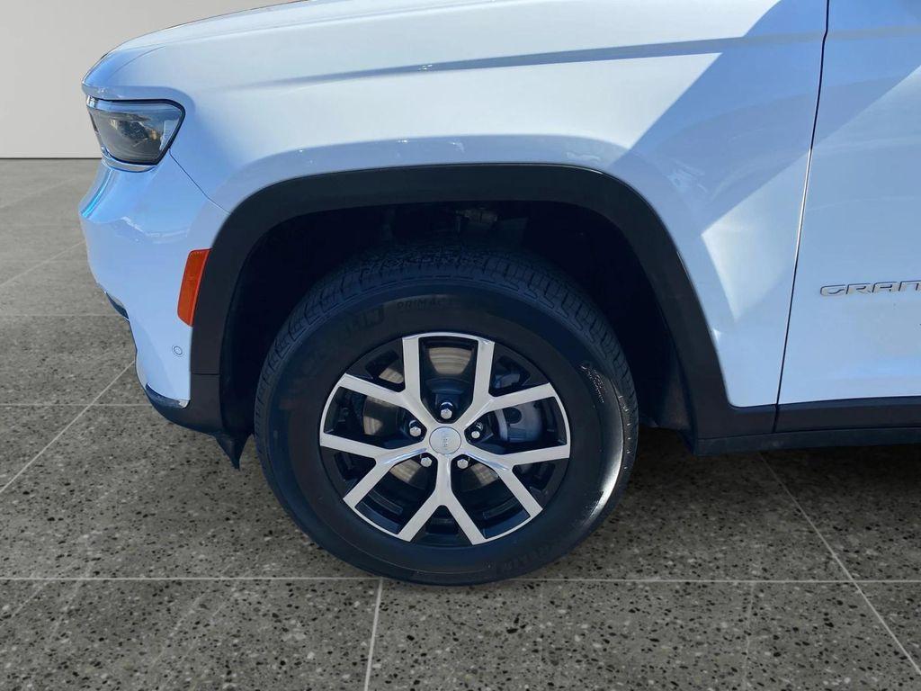 used 2024 Jeep Grand Cherokee L car, priced at $32,600